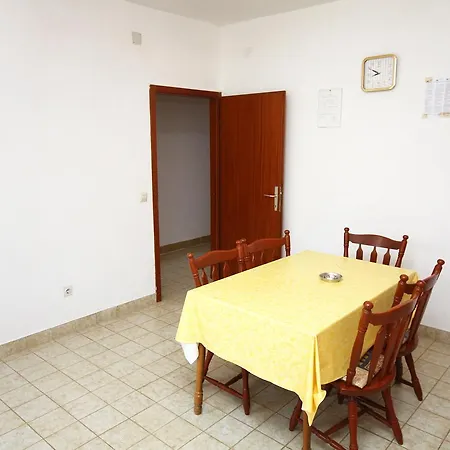 4850a Apartament *